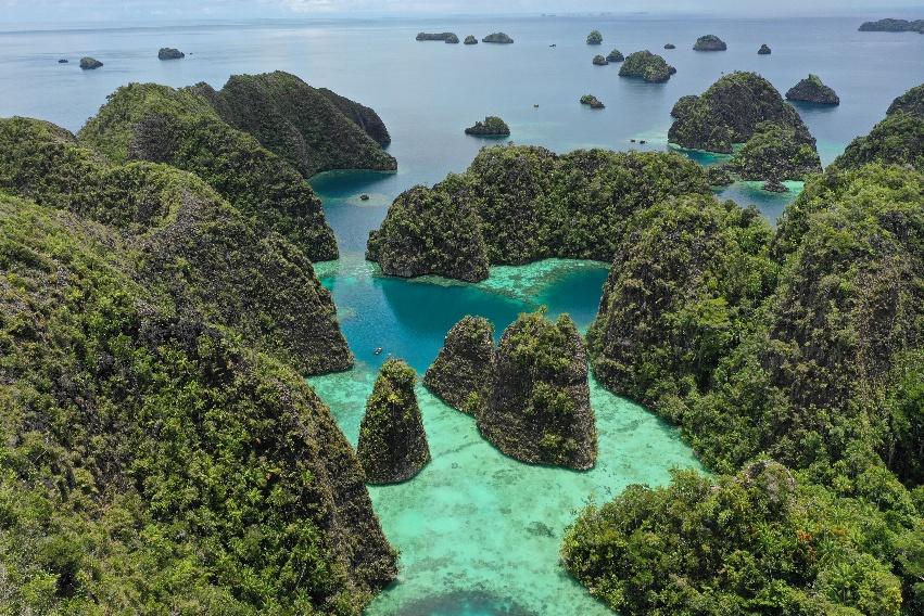 The Rock Islands Southern Lagoon, Palau. Image courtesy of Ditras Family, Pexels. 